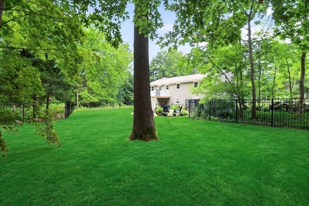 4 Pleasant St