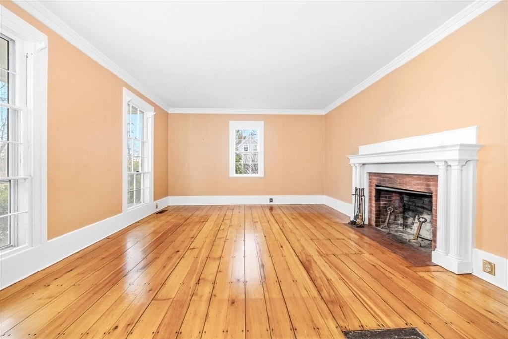 59 Cottage St