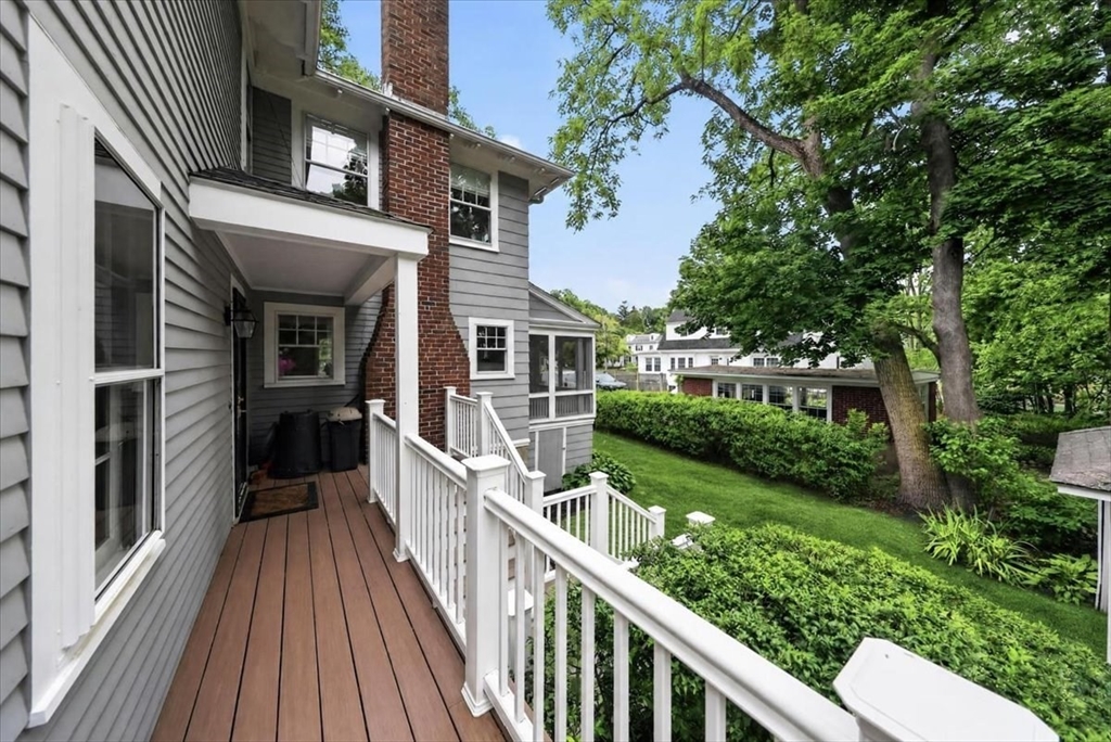 6 Bradford Rd