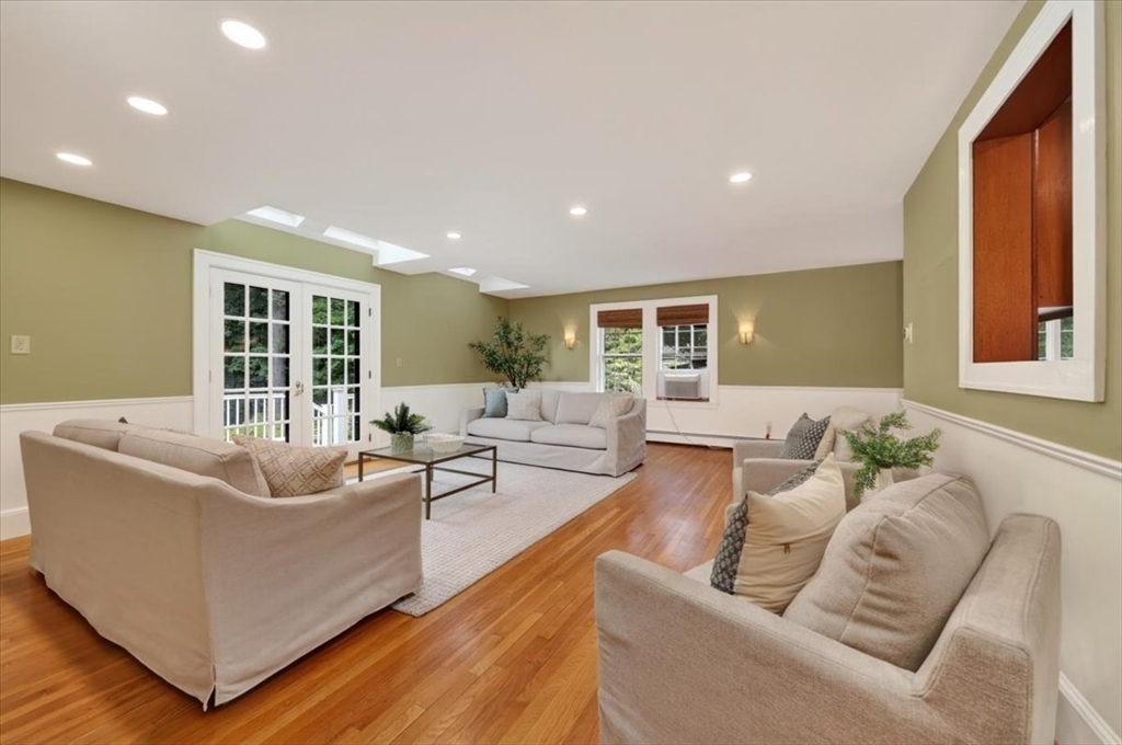 6 Bradford Rd