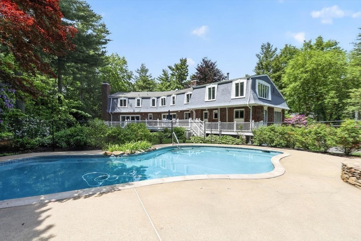 1 Grist Mill Lane