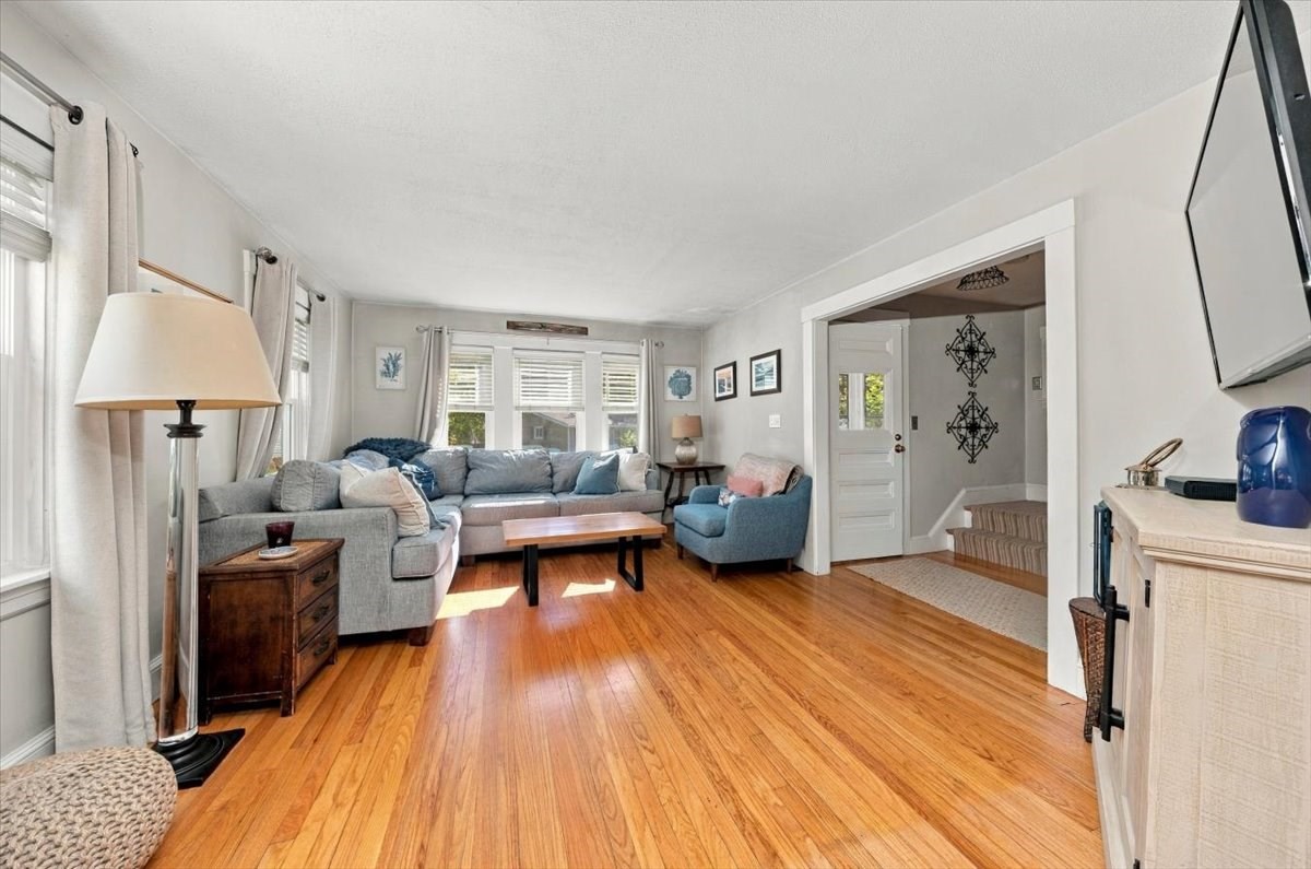 82 Manatee Rd