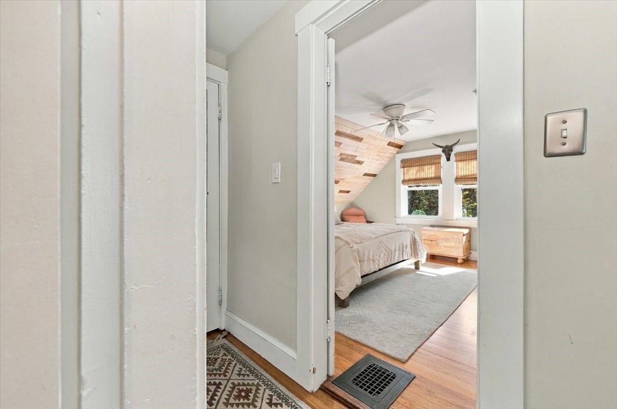 82 Manatee Rd