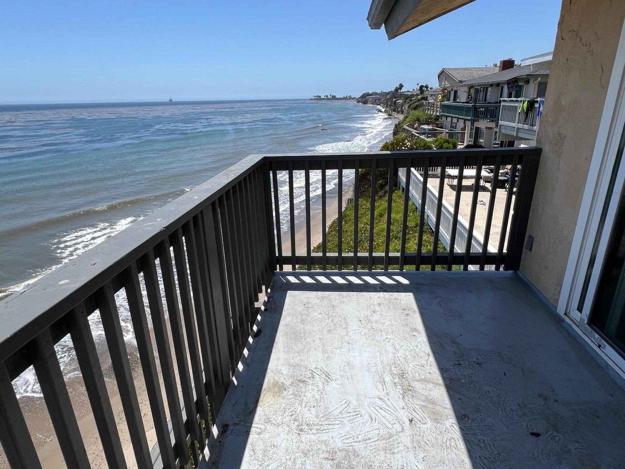 6521 Del Playa Drive