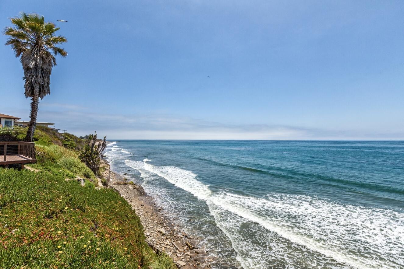 6521 Del Playa Drive