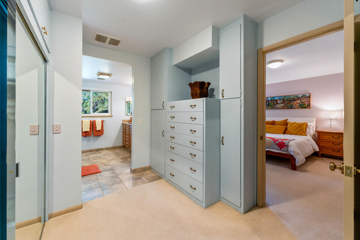 4508 Carriage Hill Drive