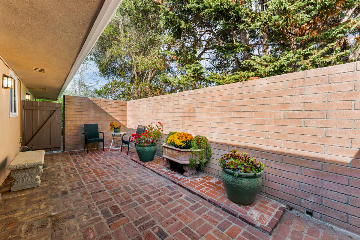 4508 Carriage Hill Drive