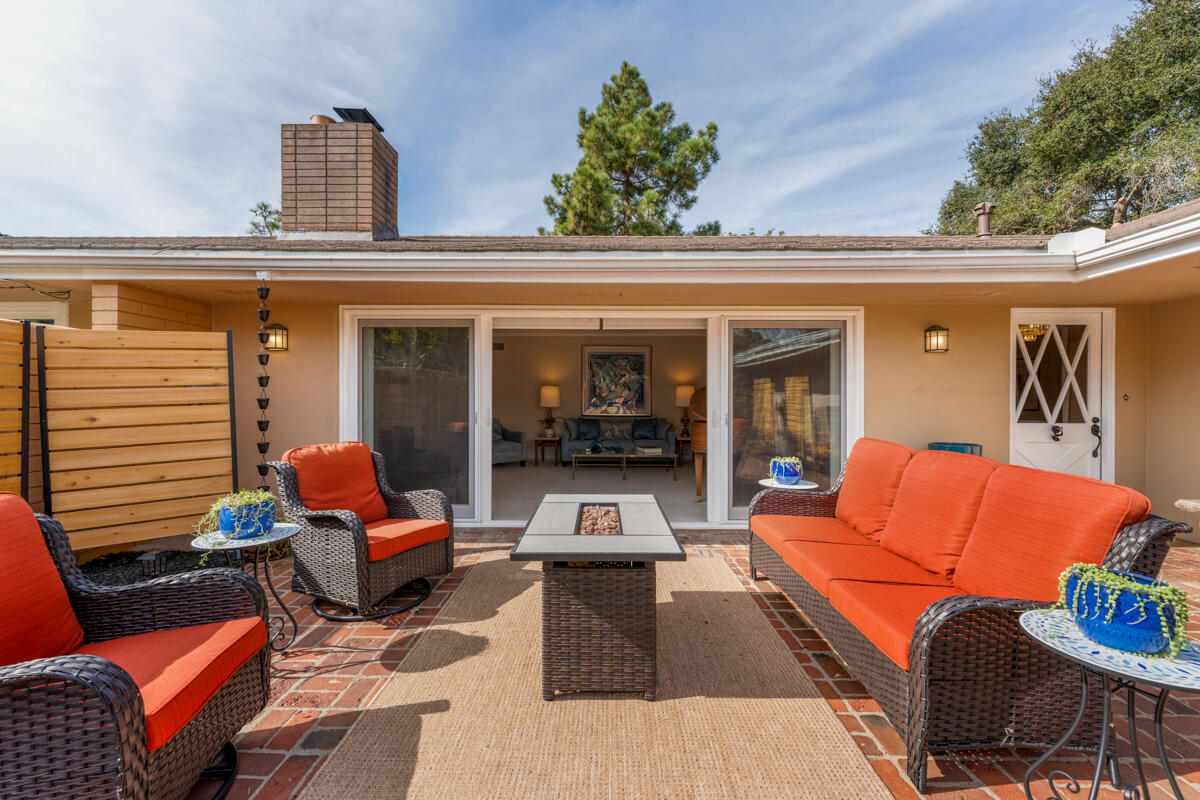 4508 Carriage Hill Drive