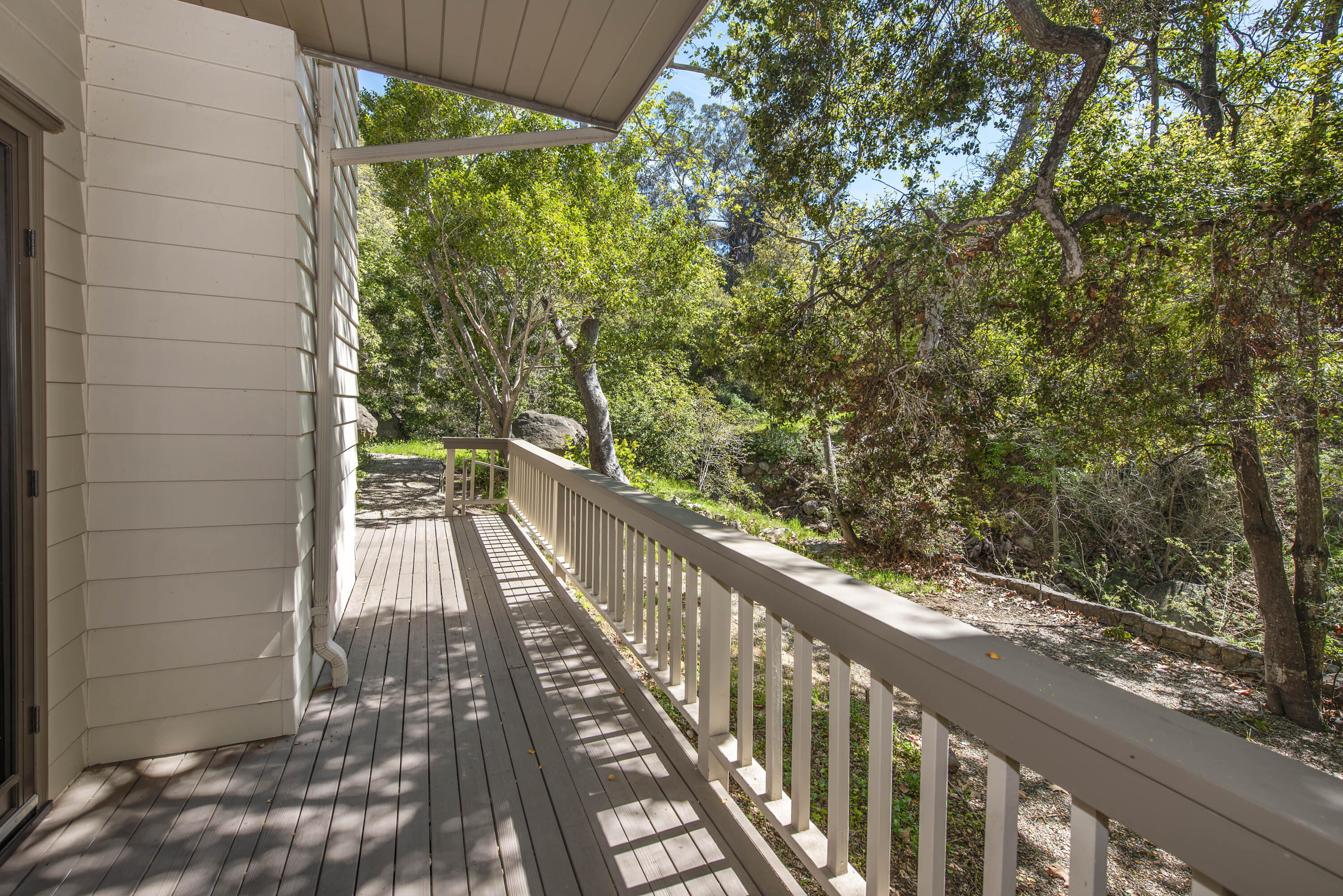 2733 Miradero Drive