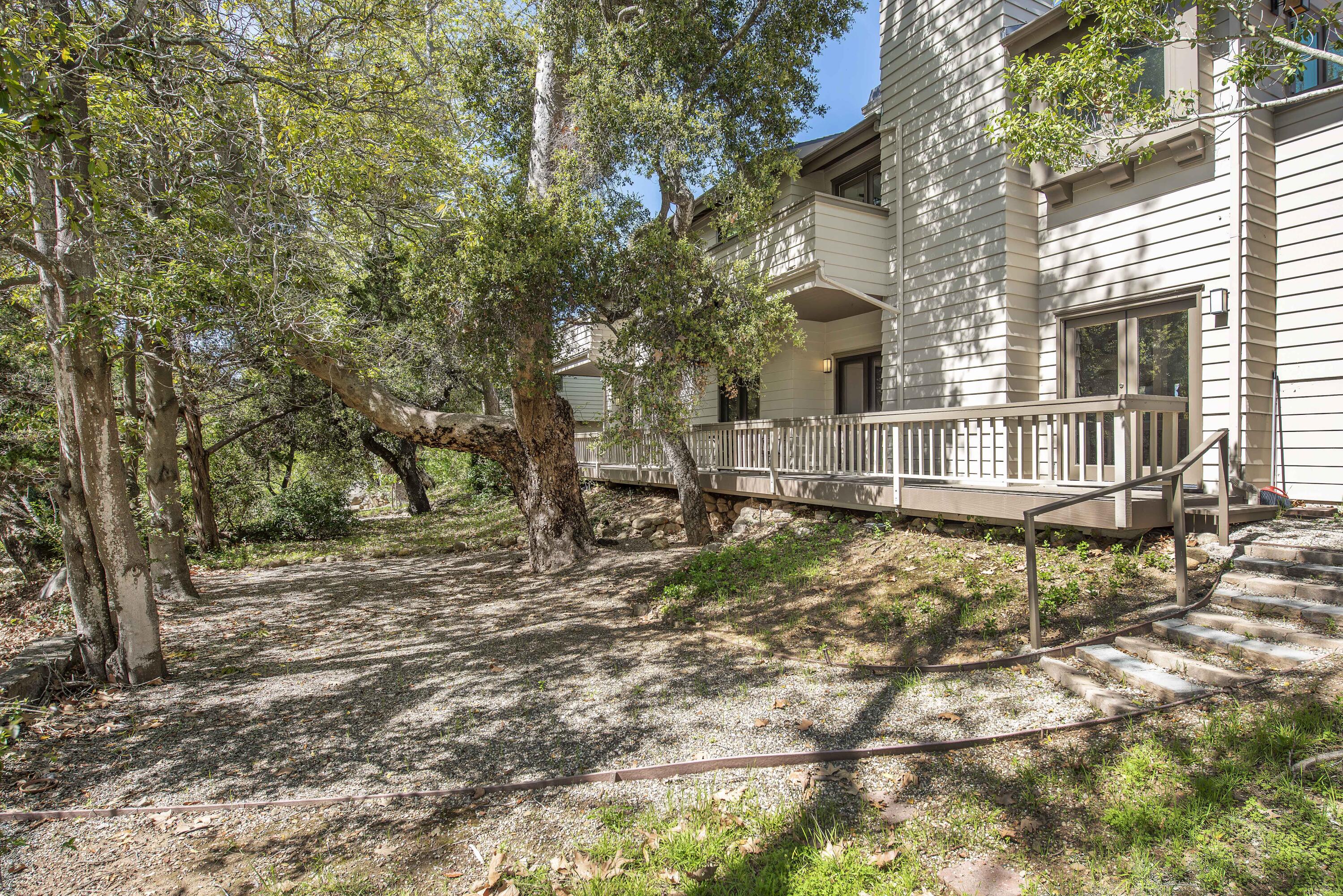 2733 Miradero Drive