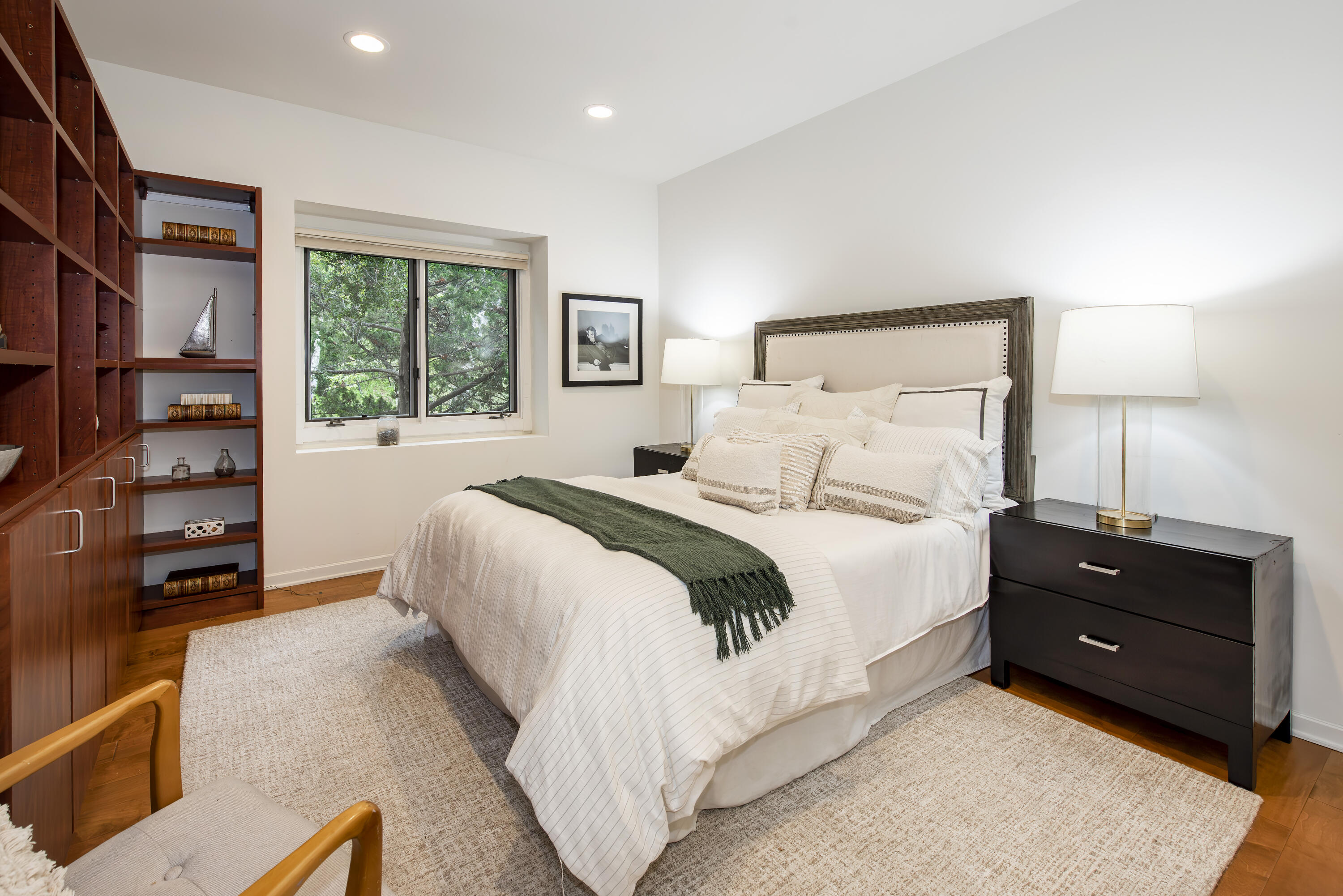 2733 Miradero Drive
