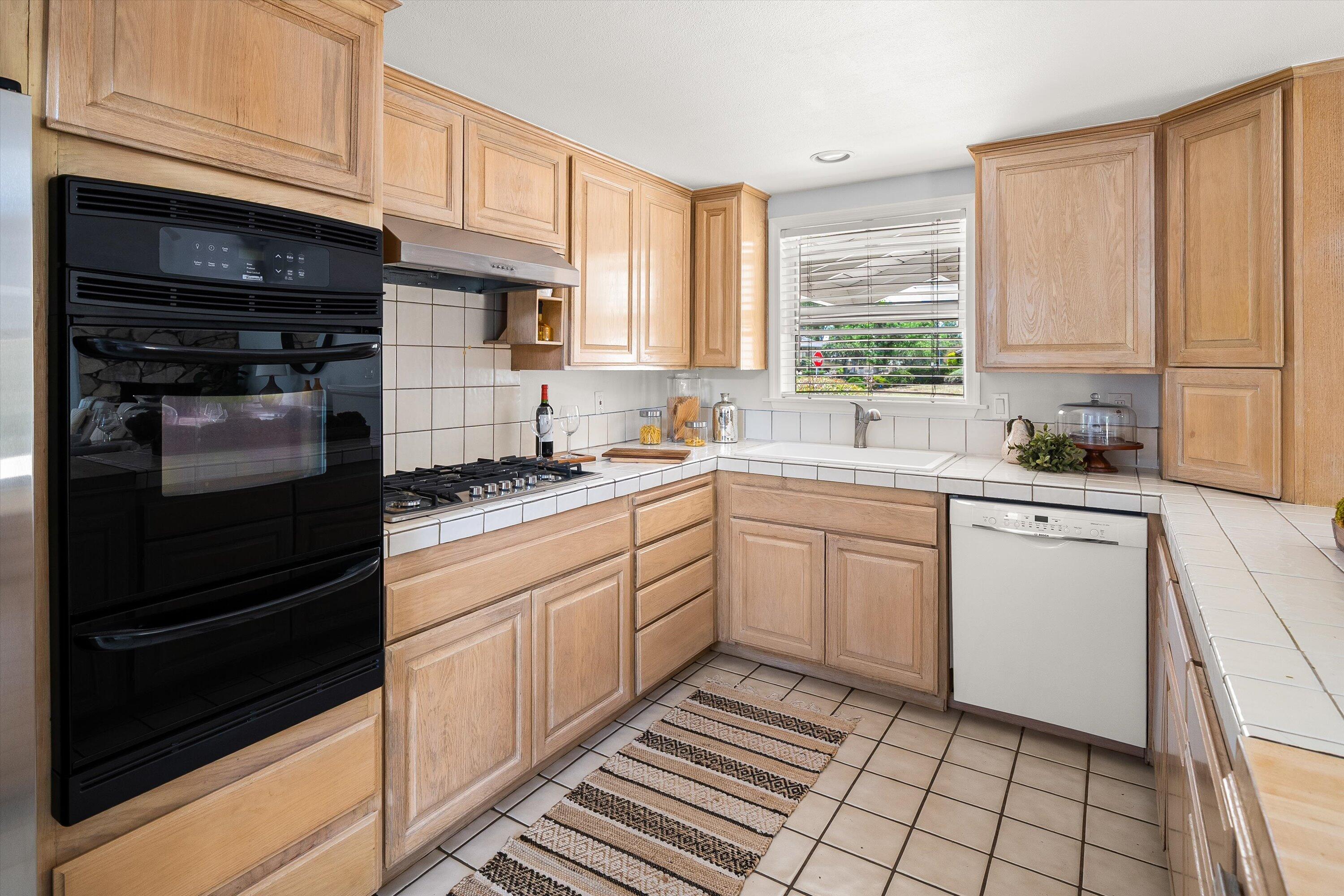 5668 Encina Road
