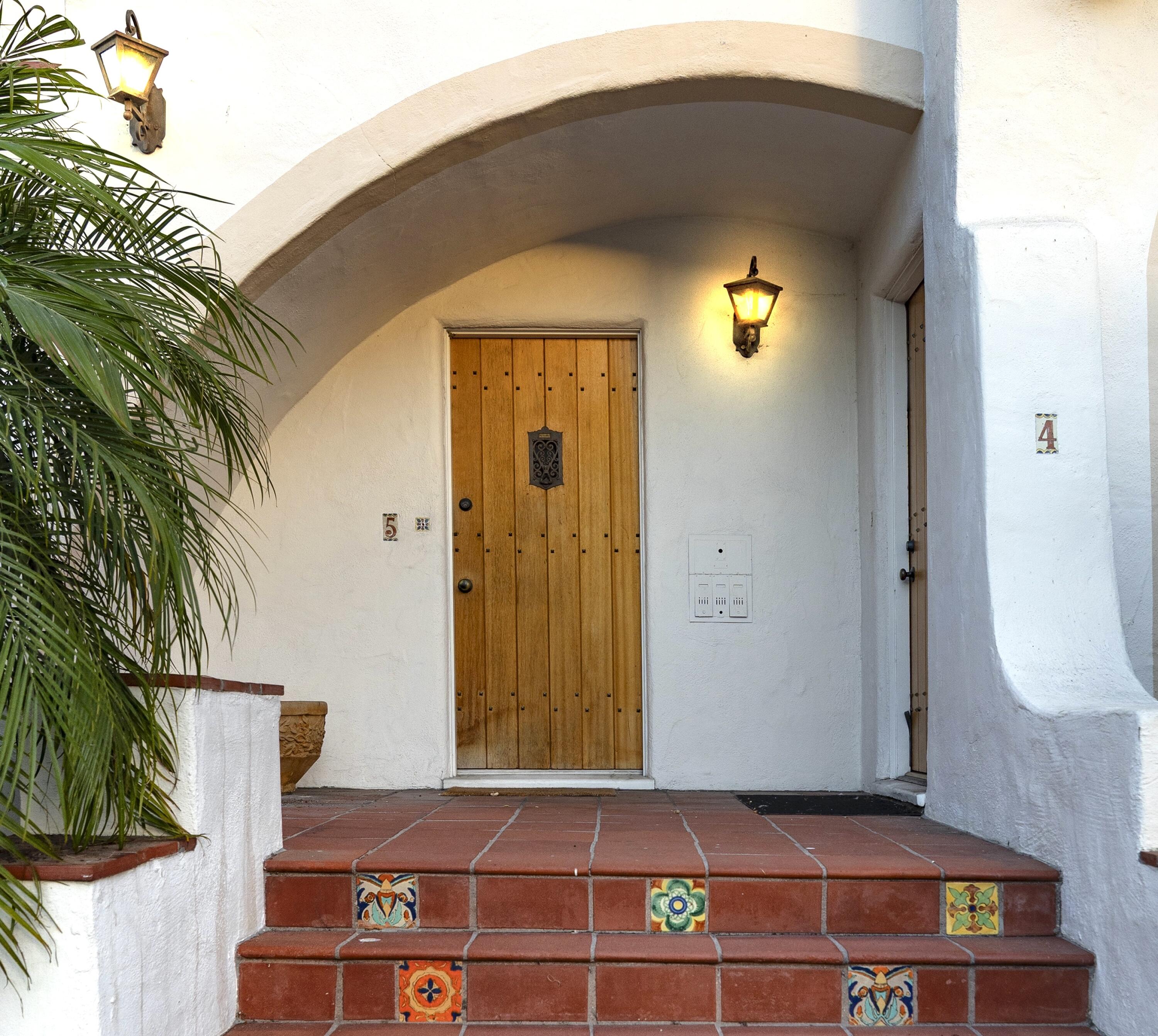 111 Chapala Street