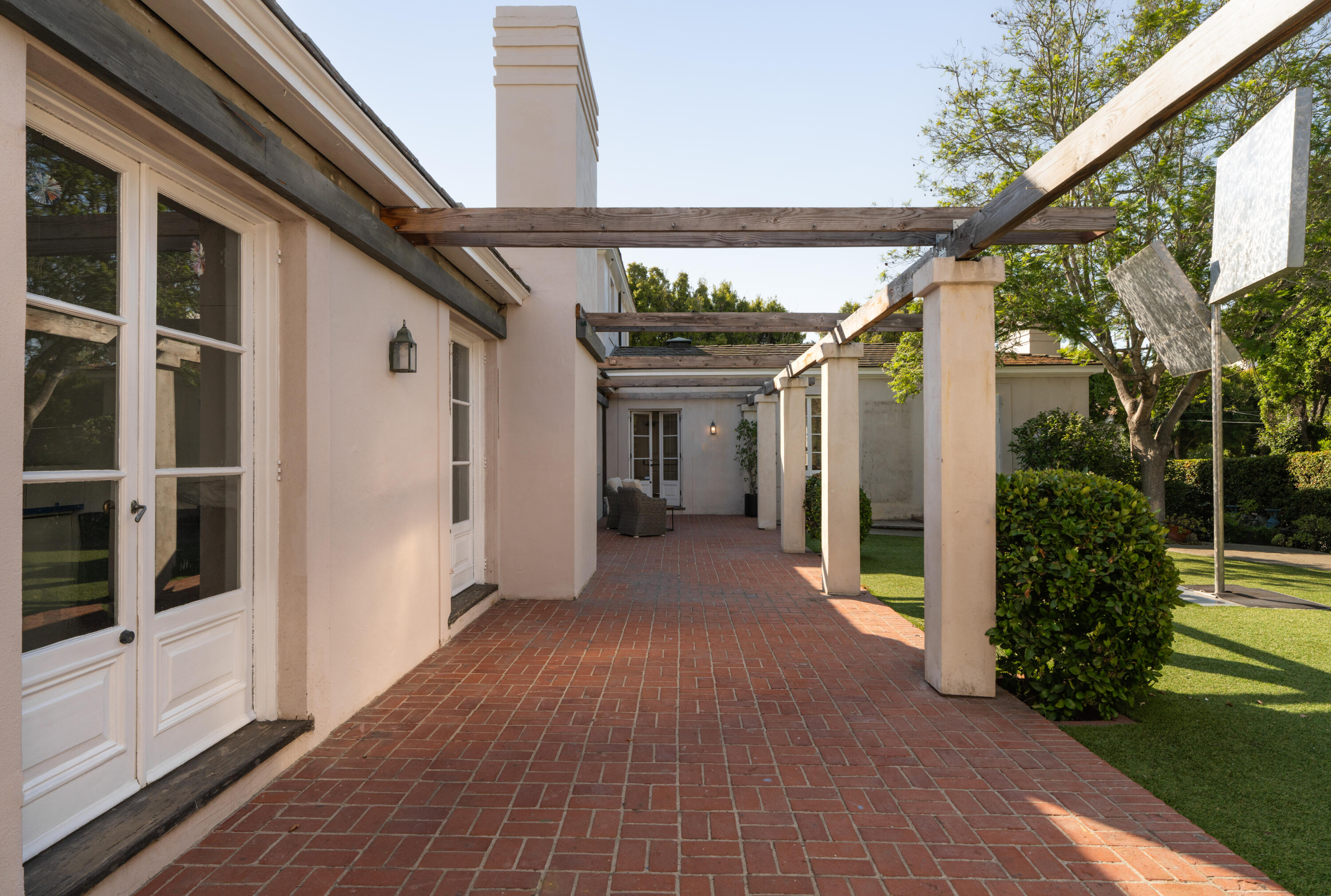 1600 Santa Barbara Street