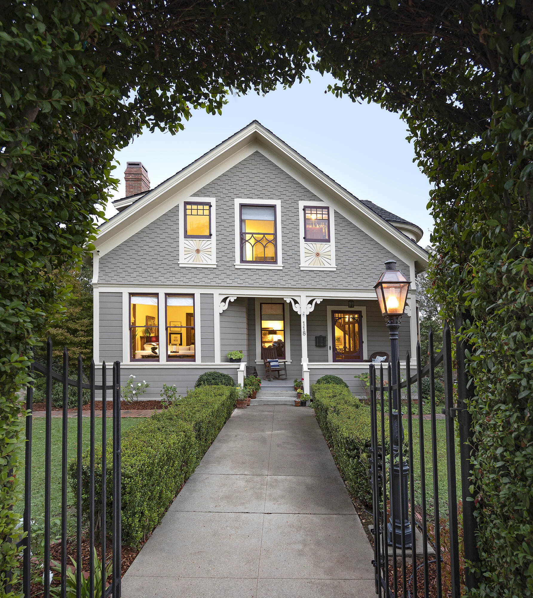 118 E Islay Street