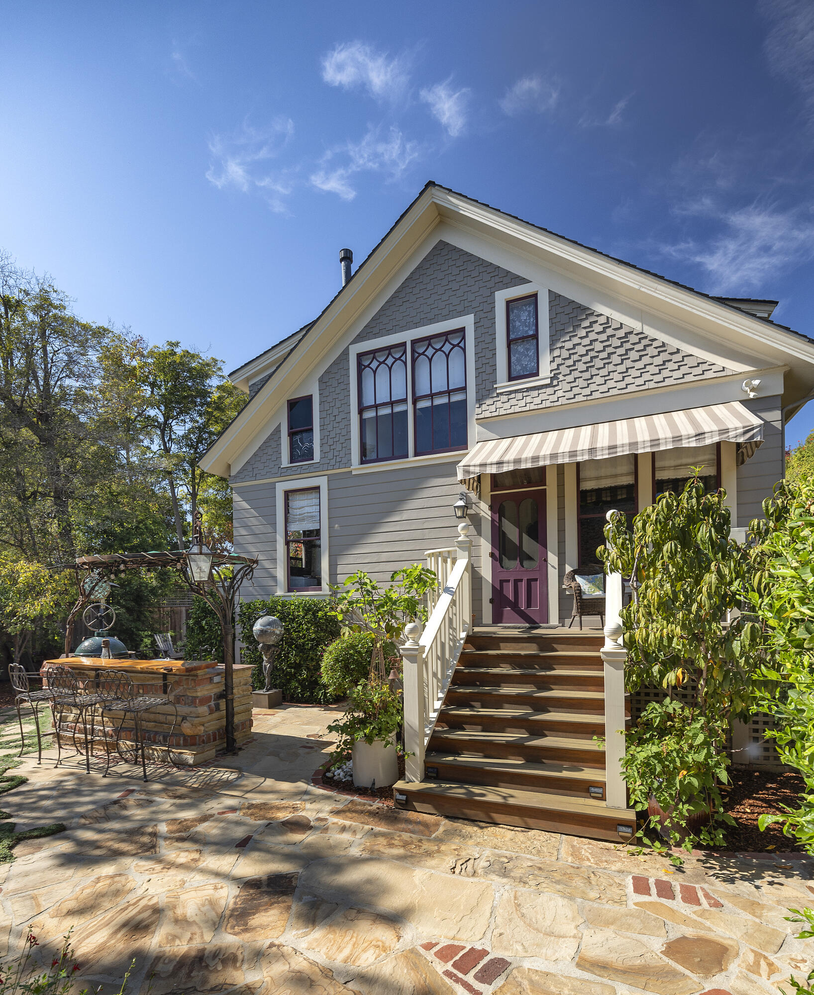 118 E Islay Street