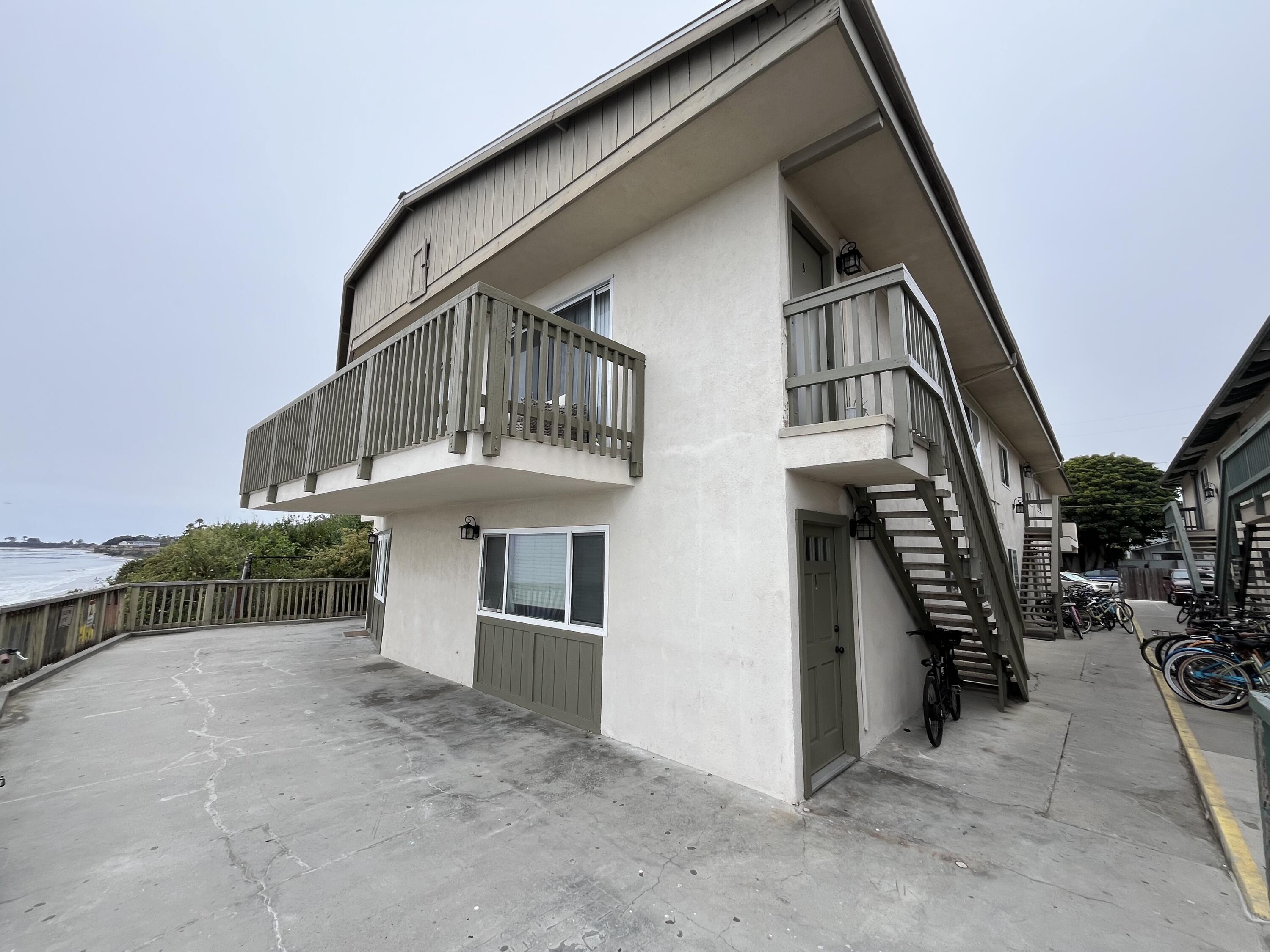 6531 Del Playa Drive