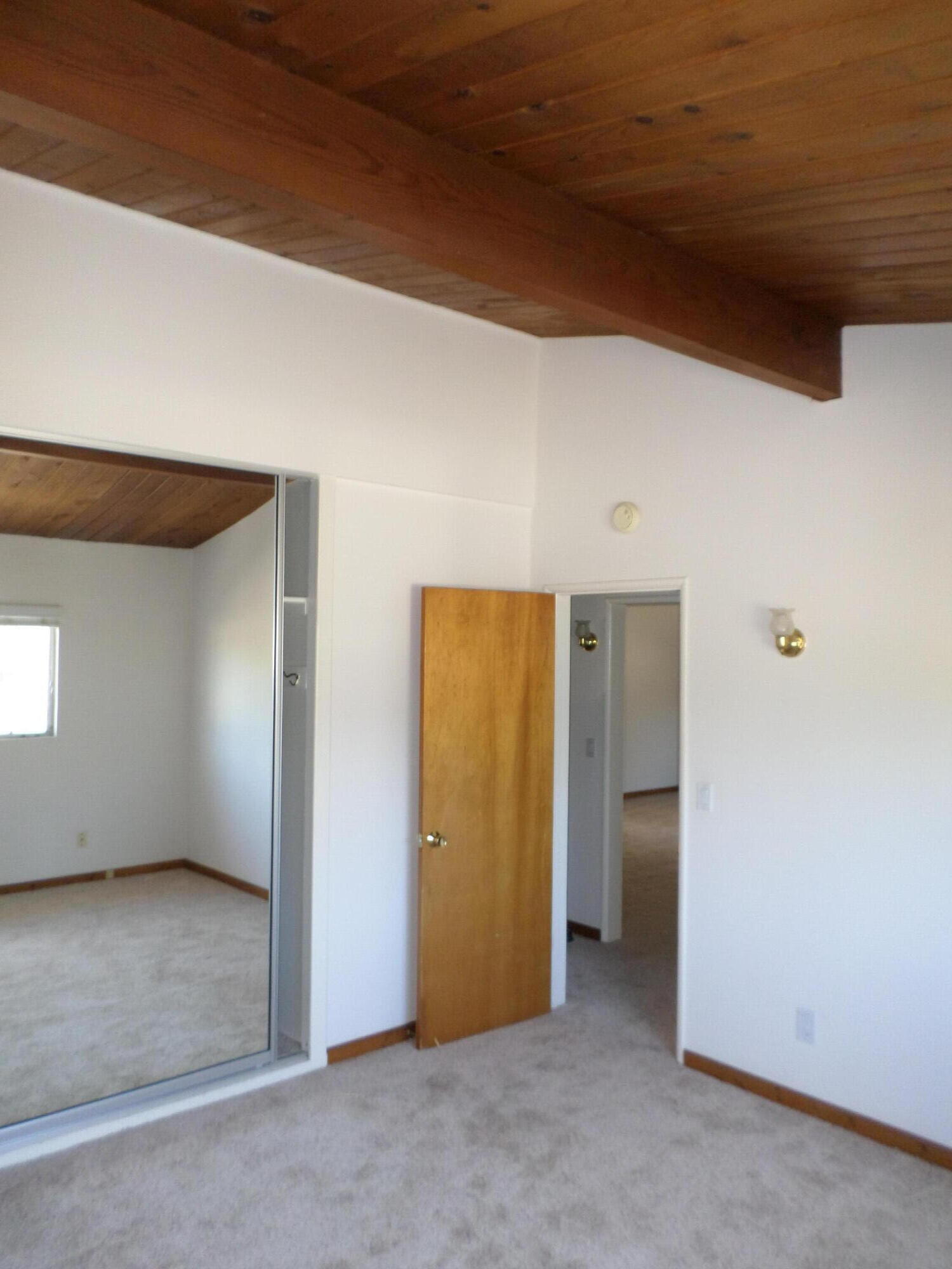 412 Corona Del Mar