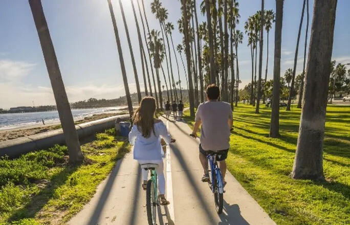 412 Corona Del Mar