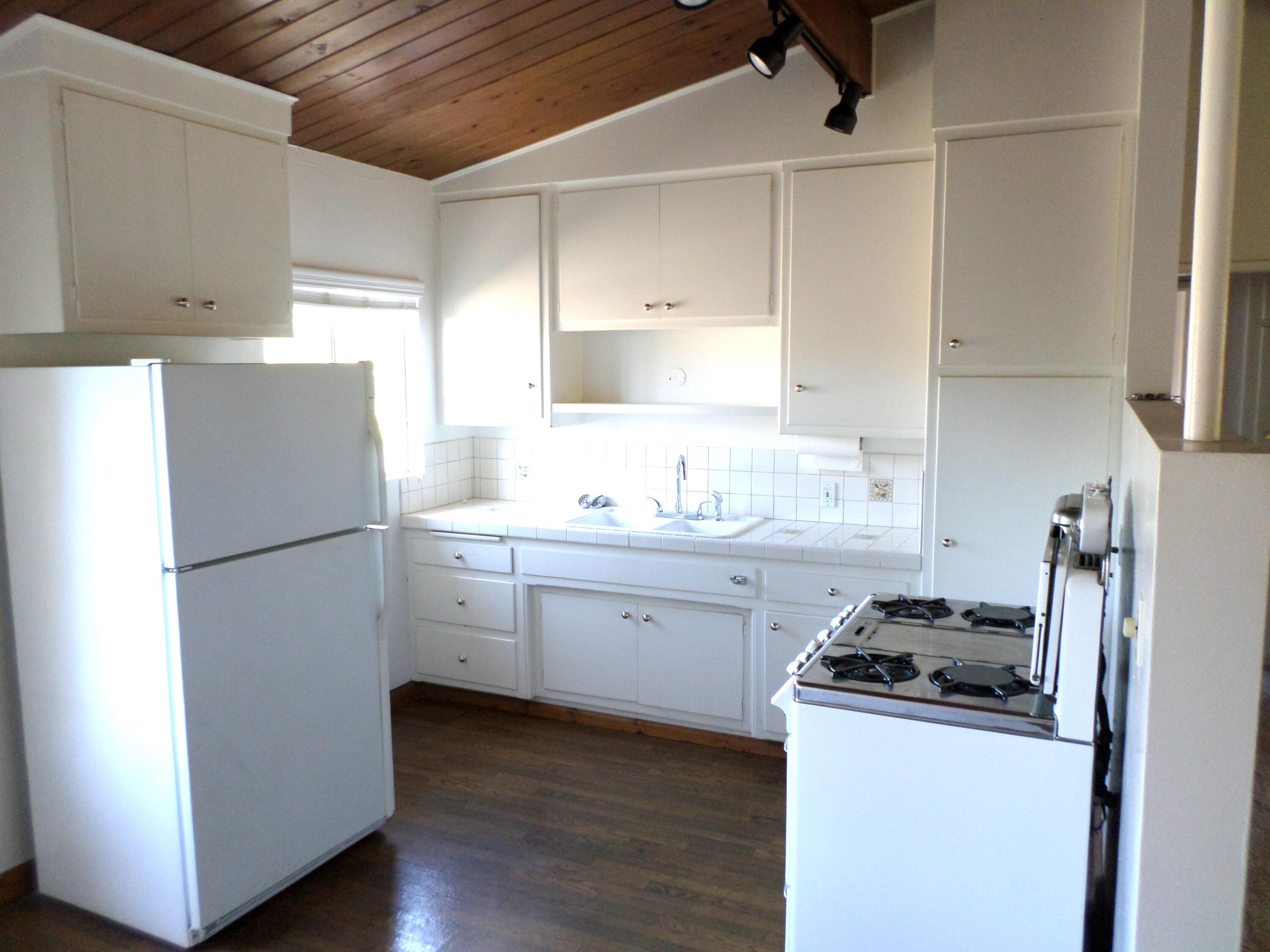 412 Corona Del Mar