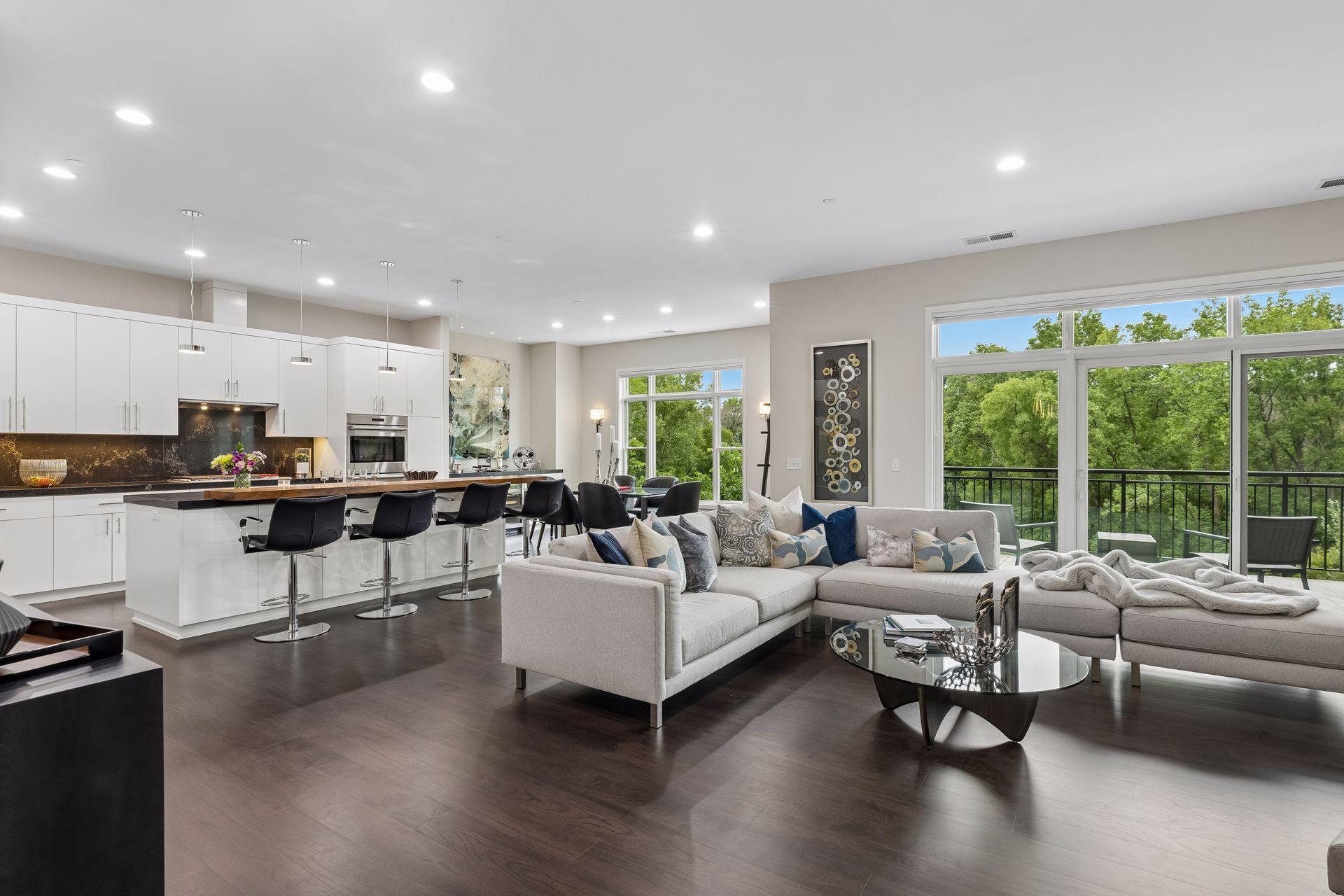 935 Lake Street E Unit: #202