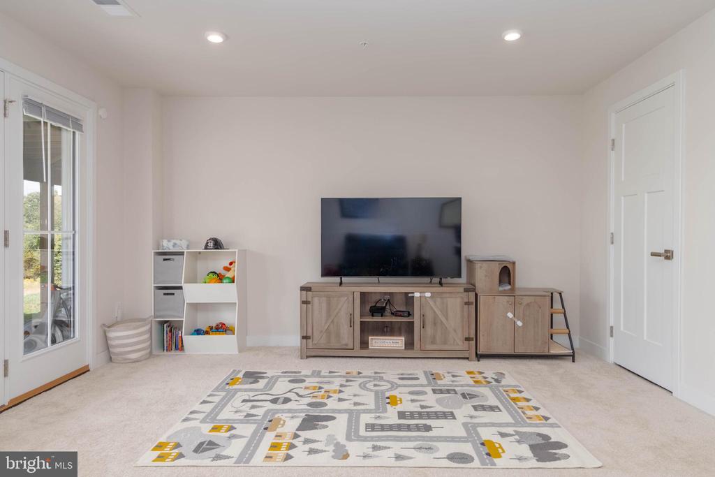 141 GLORY MAPLE LANE