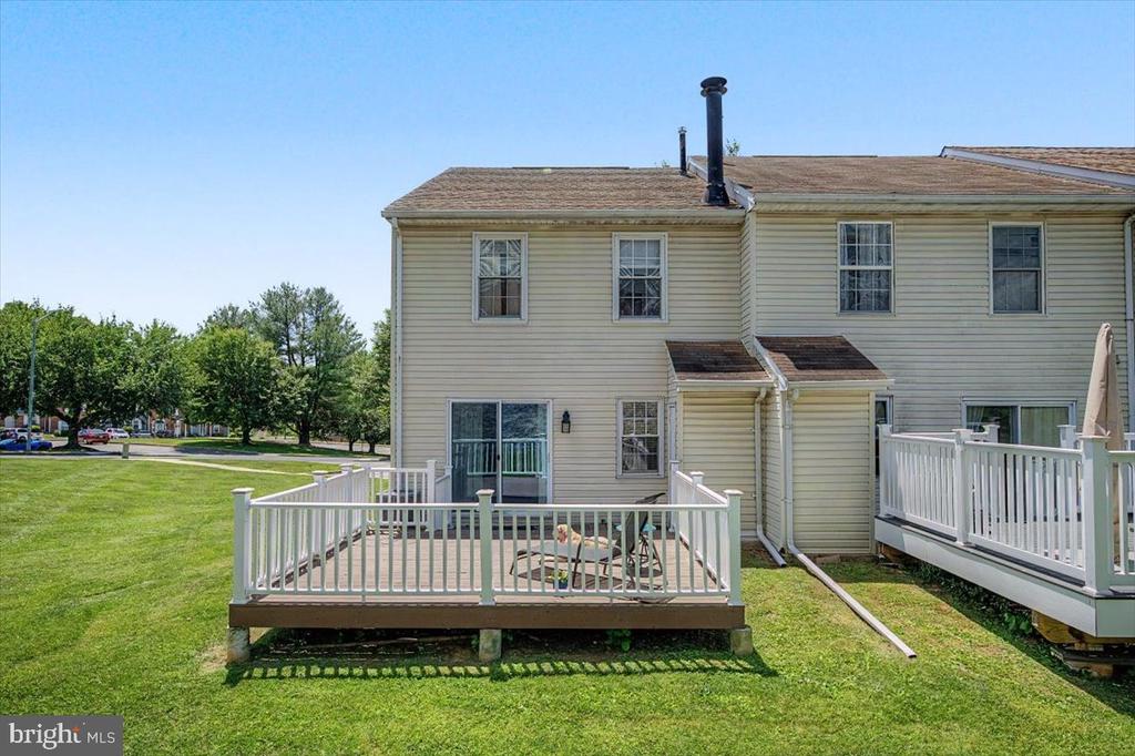 420 CEDARCREST LANE
