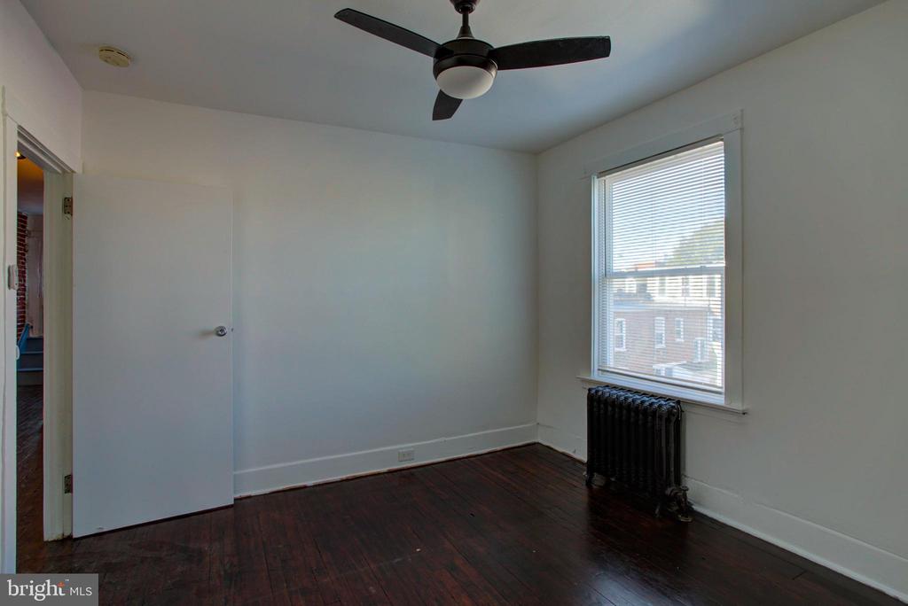 10 E JAMES STREET