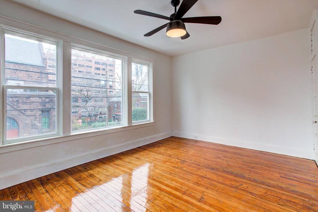 10 E JAMES STREET