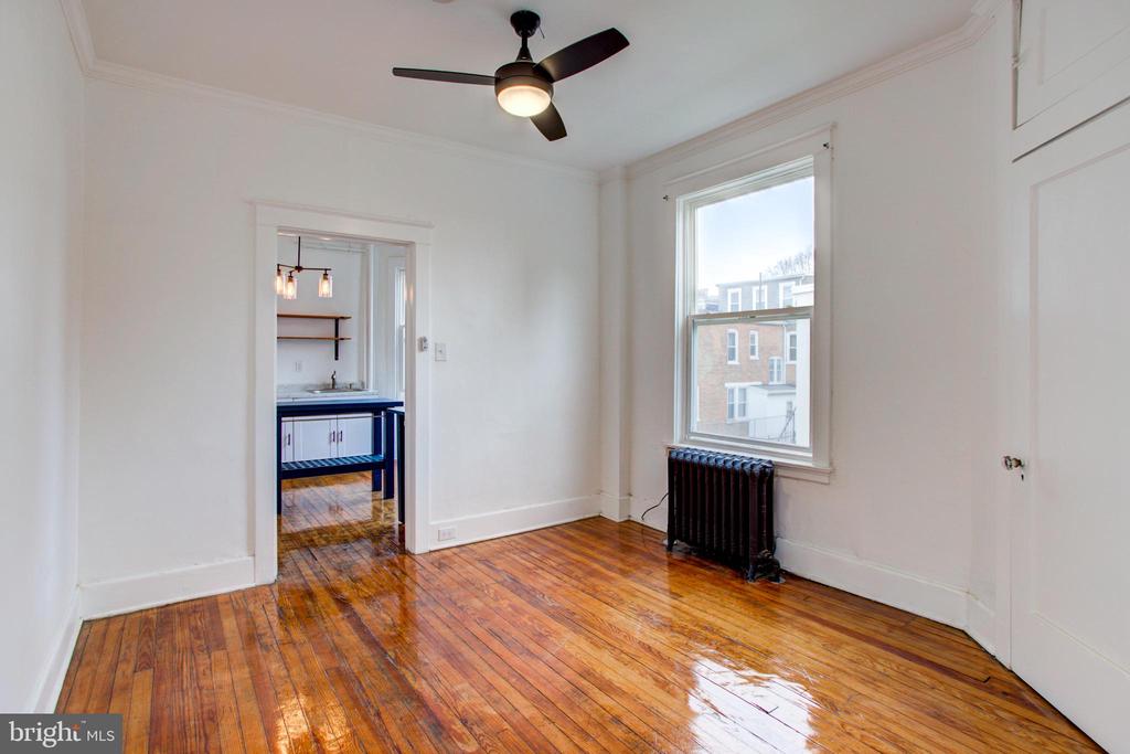 10 E JAMES STREET