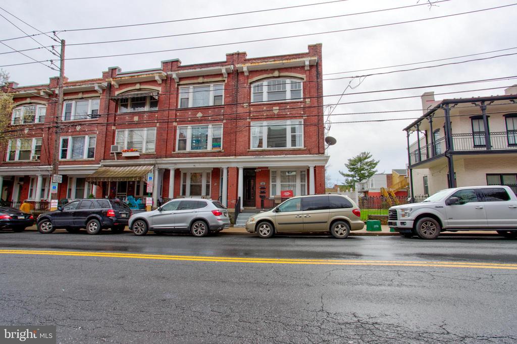 10 E JAMES STREET