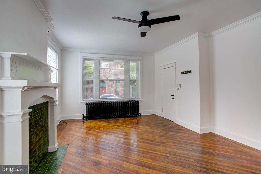 10 E JAMES STREET