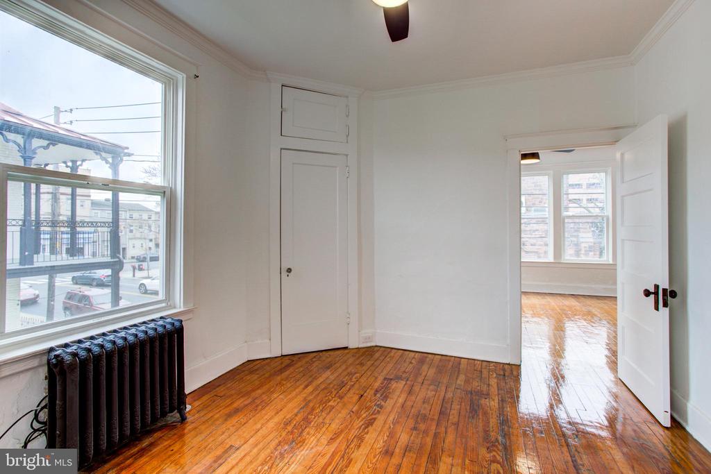 10 E JAMES STREET