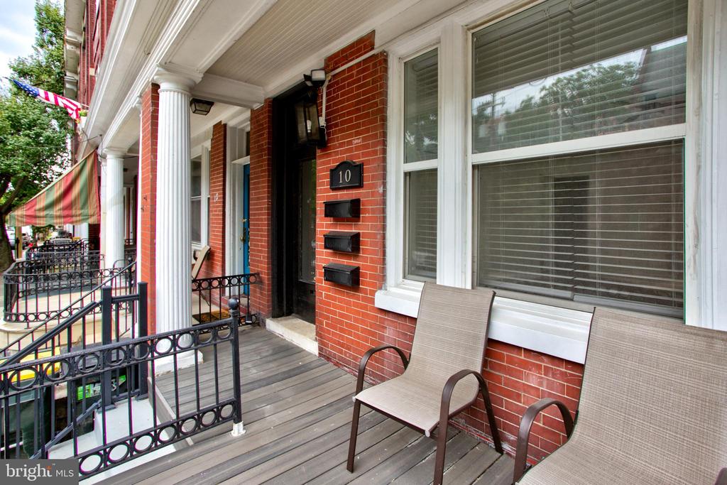 10 E JAMES STREET