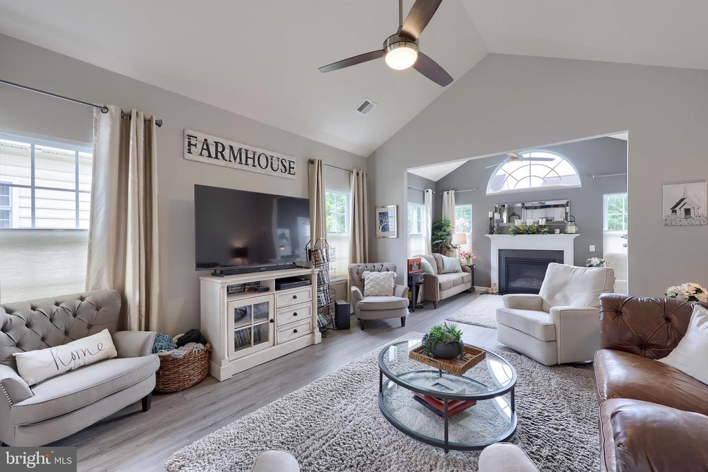 1352 EMERSON DRIVE