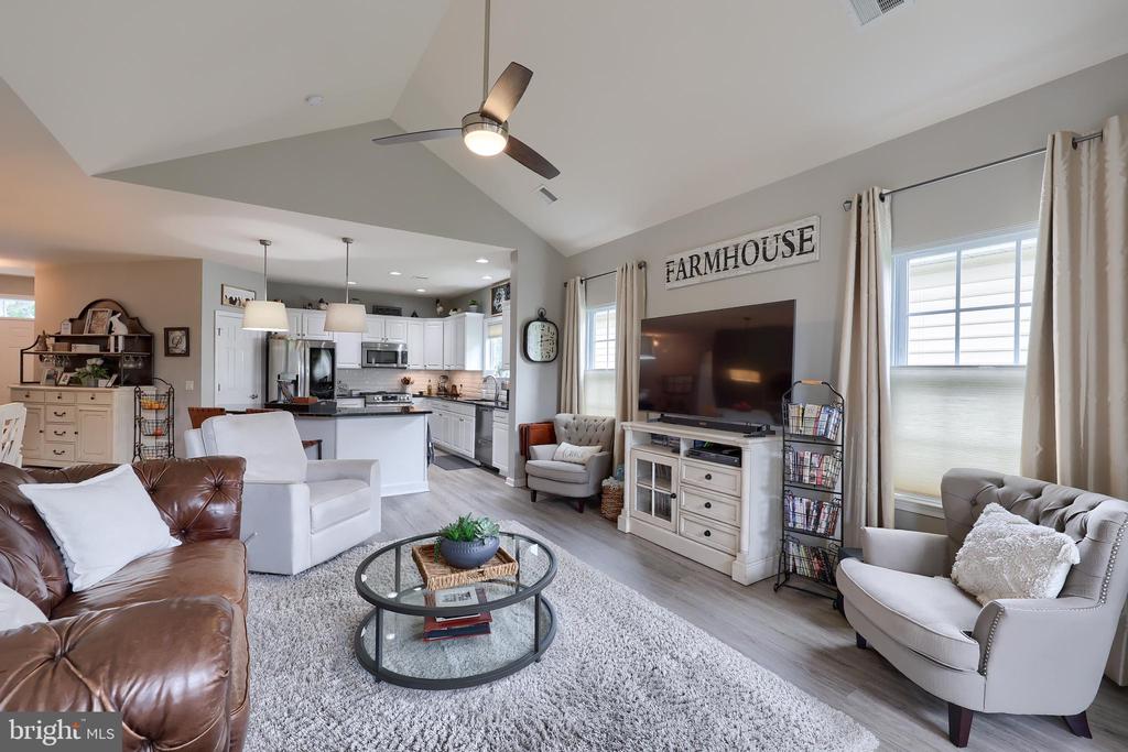 1352 EMERSON DRIVE