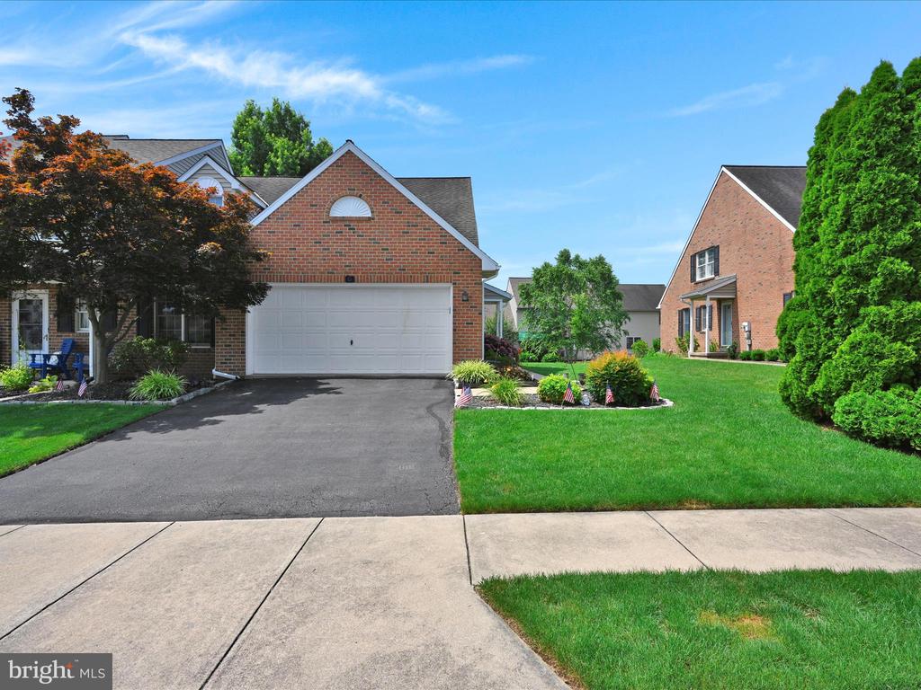 6 PENNRIDGE AVENUE