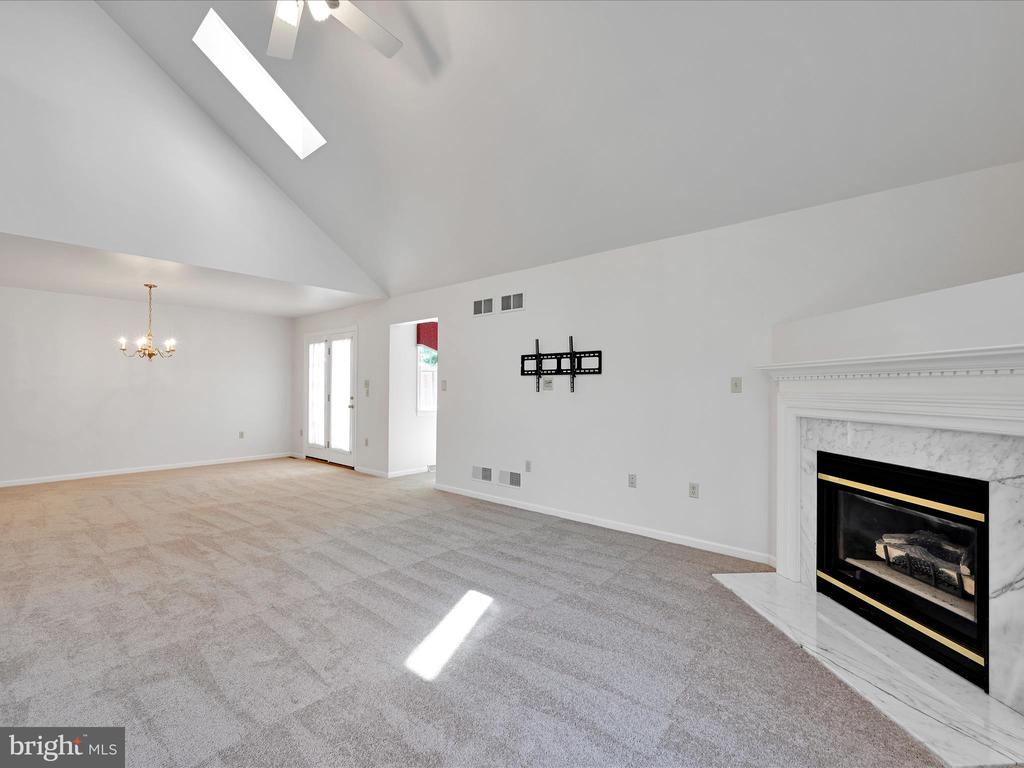 6 PENNRIDGE AVENUE