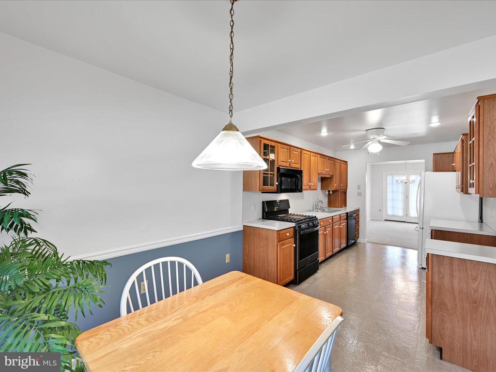 6 PENNRIDGE AVENUE