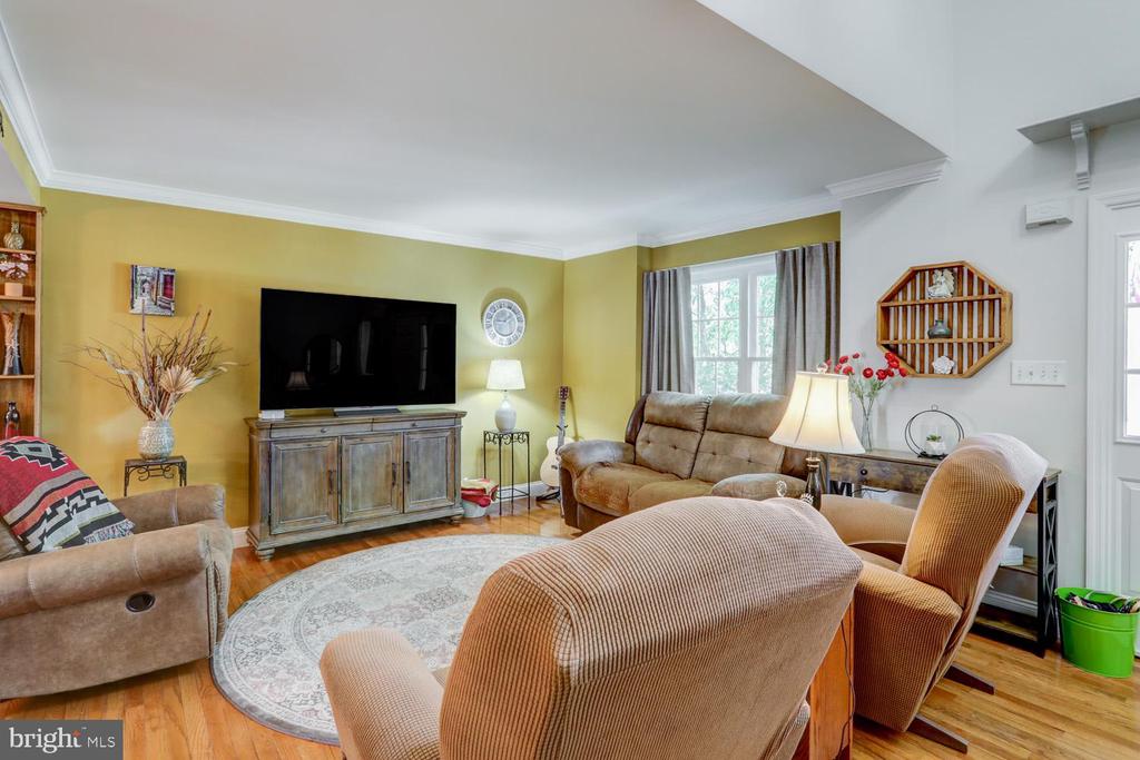 628 BRENTWOOD DRIVE