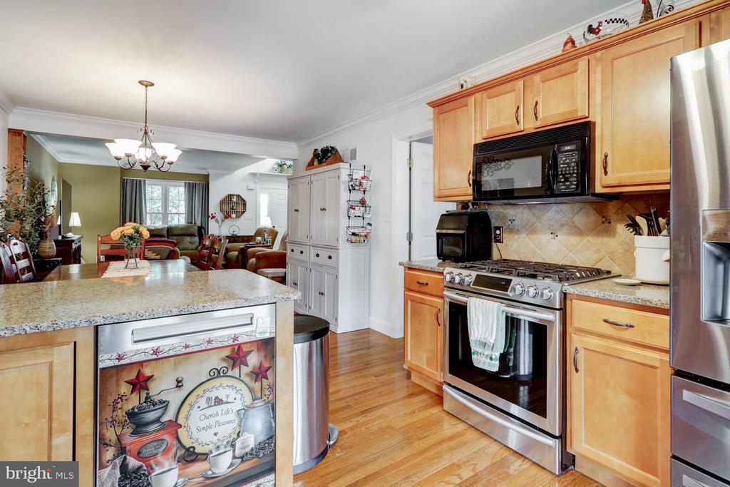 628 BRENTWOOD DRIVE