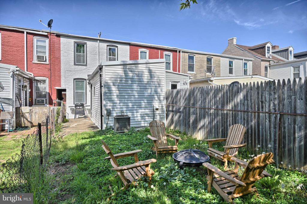 865 N PRINCE STREET