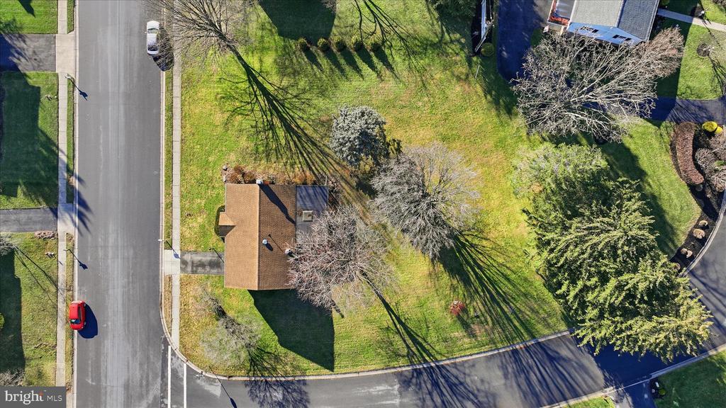 1828 CROOKED OAK DRIVE