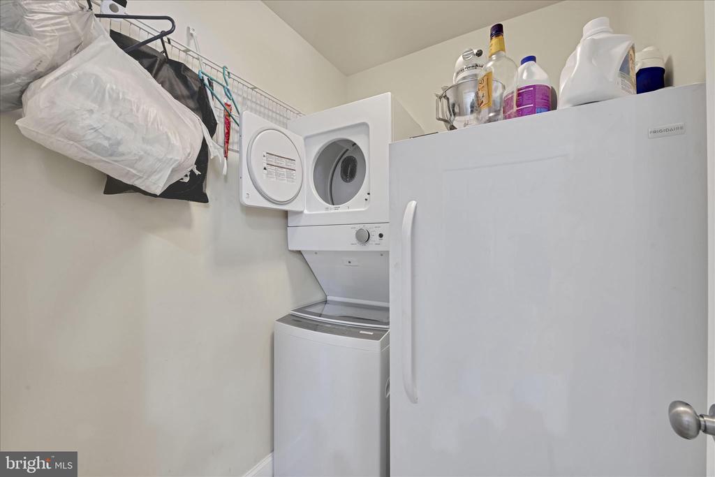 425 JOY CIRCLE
