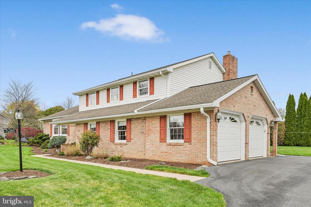 29 MAYFIELD DRIVE
