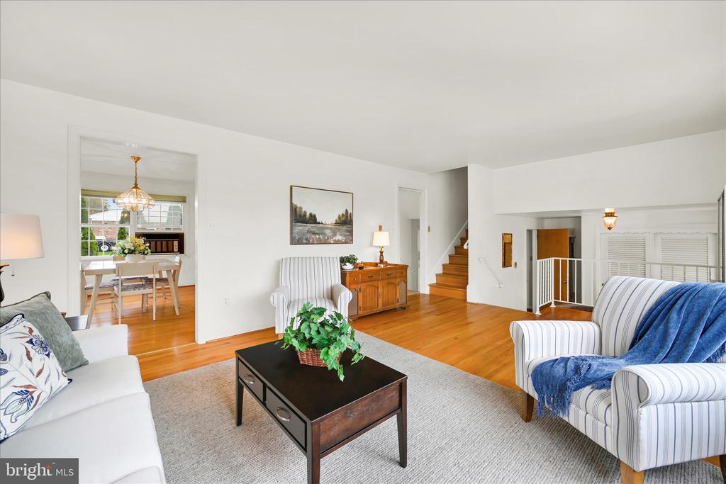 29 MAYFIELD DRIVE