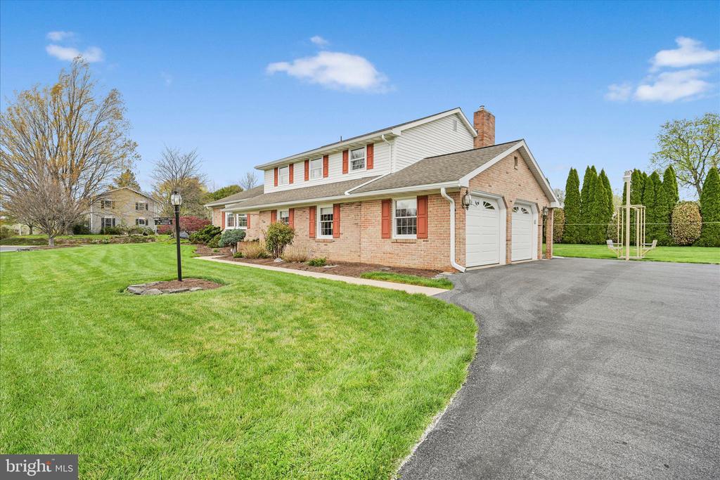 29 MAYFIELD DRIVE