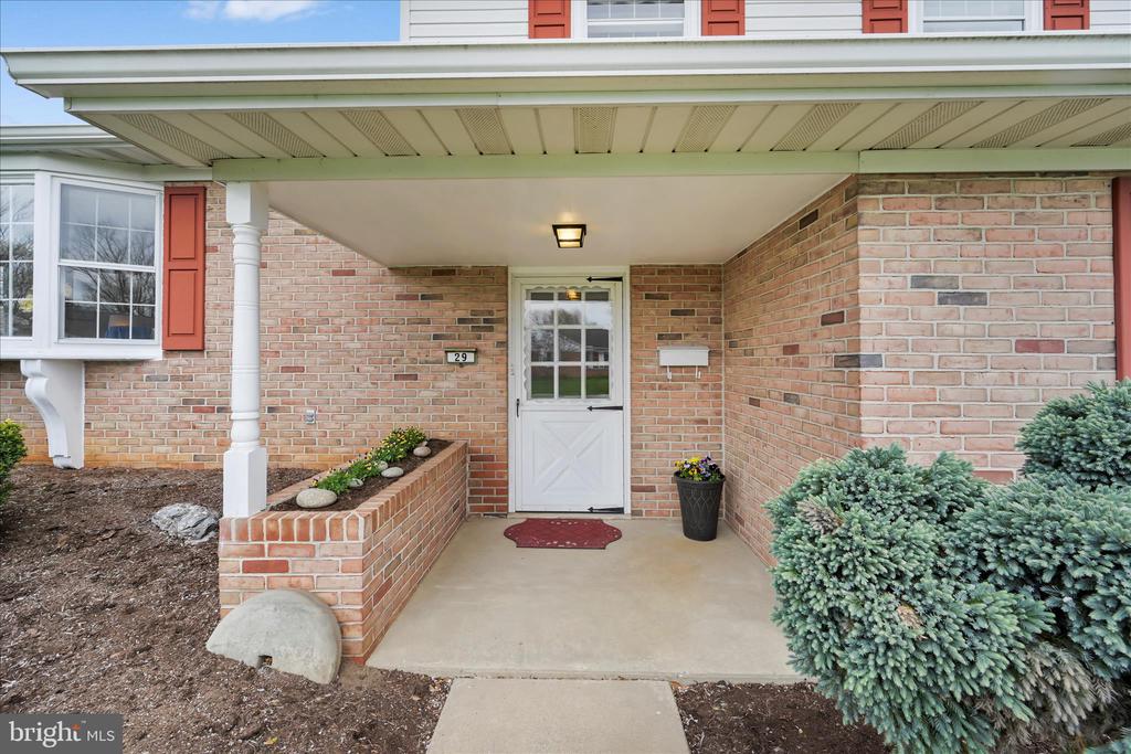 29 MAYFIELD DRIVE