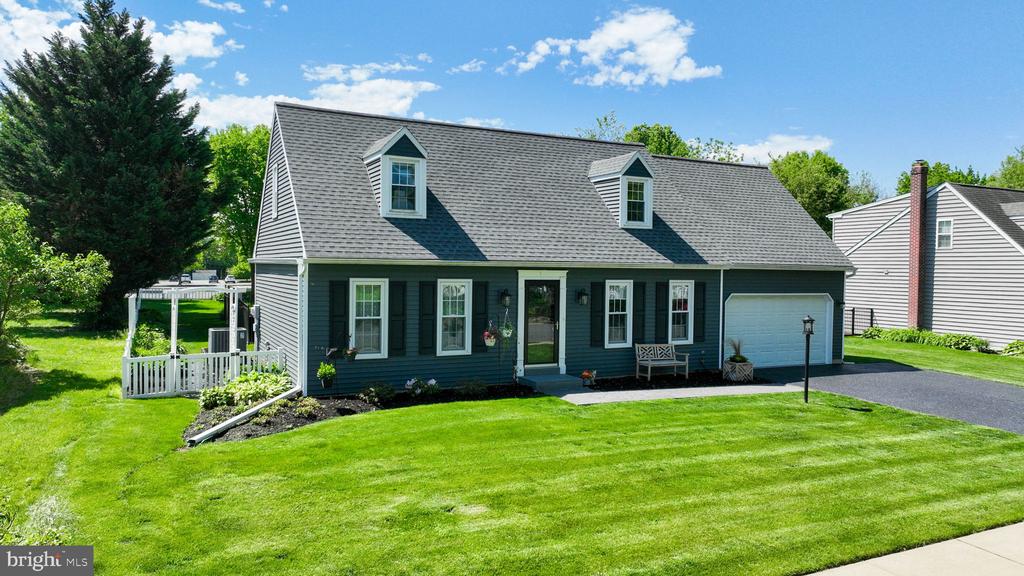 322 POWELL DRIVE