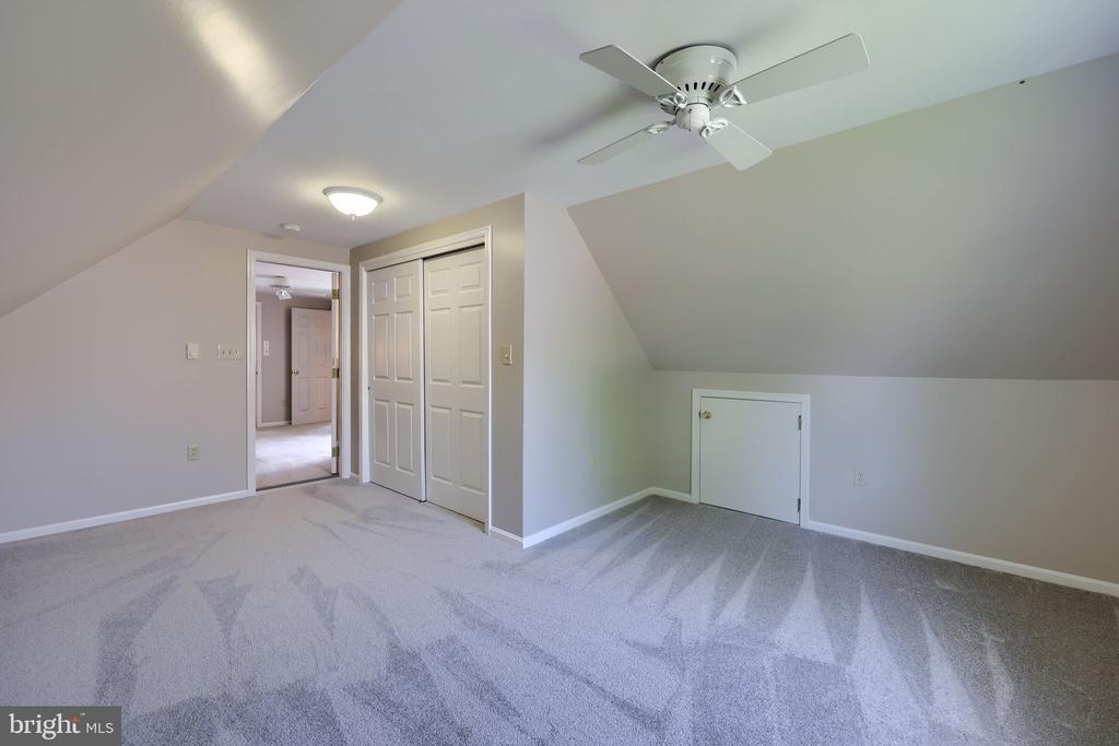 322 POWELL DRIVE